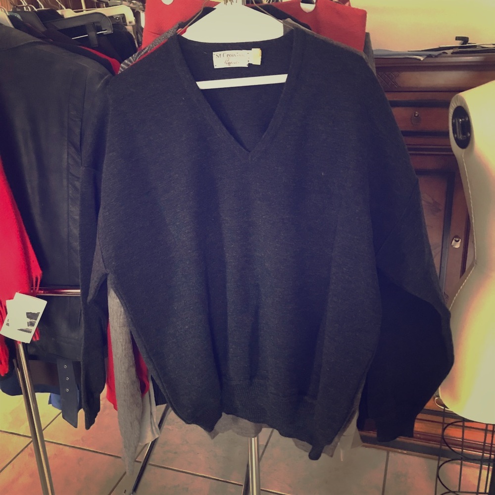 St Croix v Neck Men’s Sweater